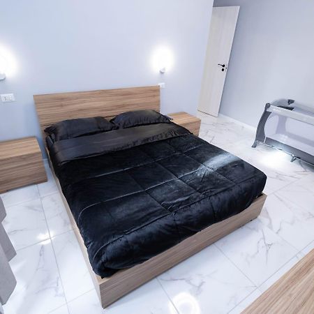 Appartement Cf Luxury House à Ostie Extérieur photo